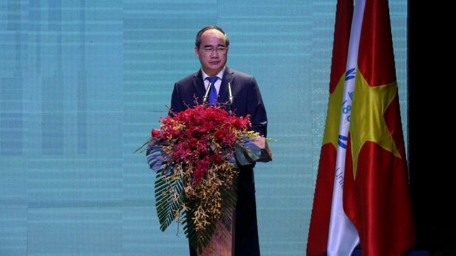 Ông Nguyễn Thiện Nhân phát biểu tại hội nghị.