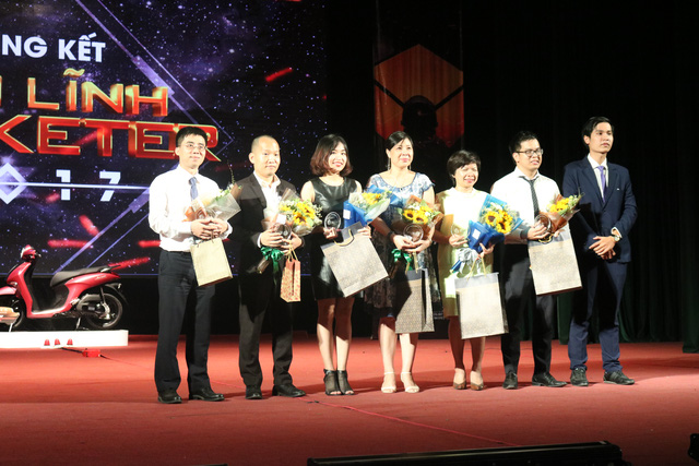 Chung kết Bản lĩnh Marketer: Màn tranh tài của các marketer tương lai đã chinh phục Ban giám khảo! - Ảnh 1. Chung kết Bản lĩnh Marketer: Màn tranh tài của các marketer tương lai đã chinh phục Ban giám khảo! - Ảnh 1.