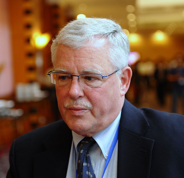 Giáo sư Carl Thayer - Học viện Quốc phòng Australia.