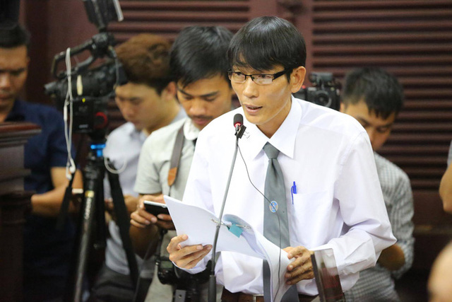 Luật sư Nguyễn Văn Dũ thẩm vấn bà Nguyễn Mai Phương