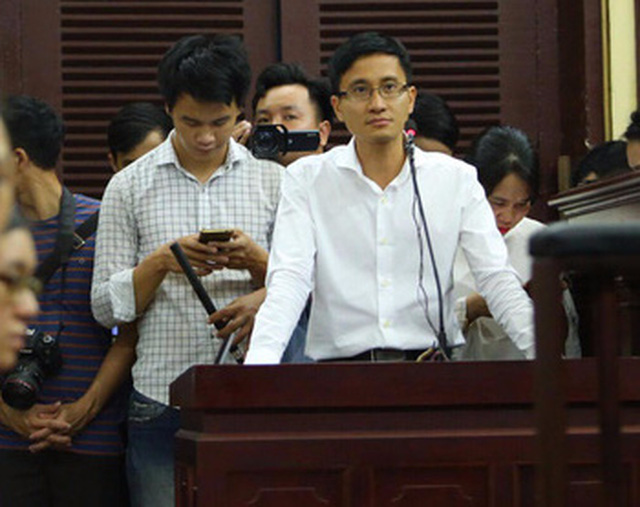 Ông Cao Toàn Mỹ: Tôi có sử dụng nhiều iPad, email